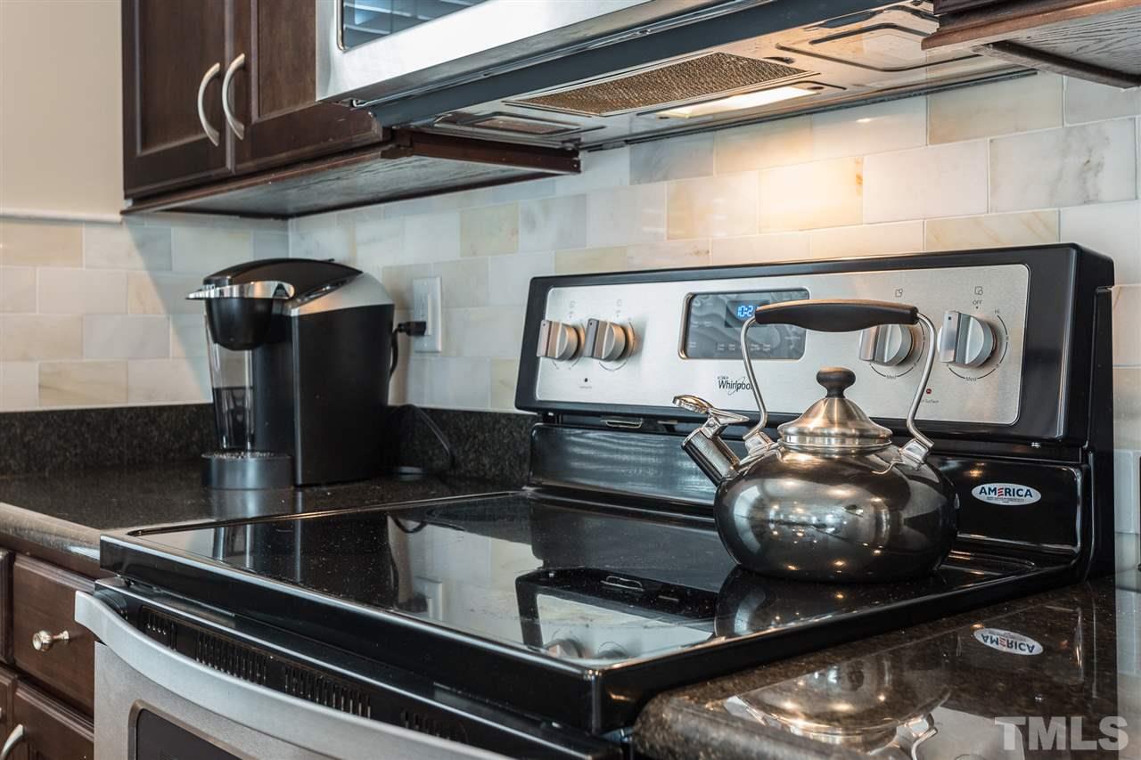 575 East Cabarrus Street Raleigh, NC 27601 - Photo 5 of 20 a close view of stove
