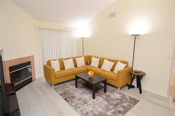 $2,100 | 10263 Gandy Boulevard North, Unit 414, St. Petersburg, FL 33702