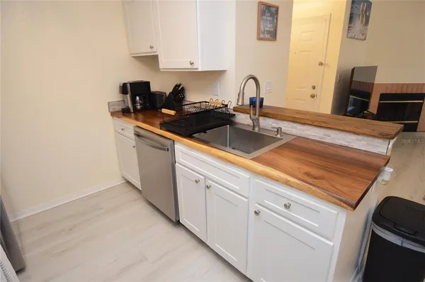 $2,100 | 10263 Gandy Boulevard North, Unit 414, St. Petersburg, FL 33702