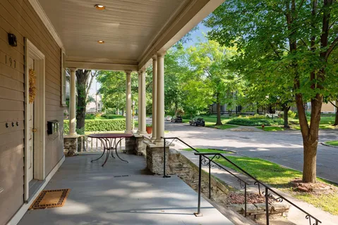 $995,000 | 197 North Kent Street, St. Paul, MN 55102
