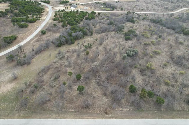 a view of a dry field