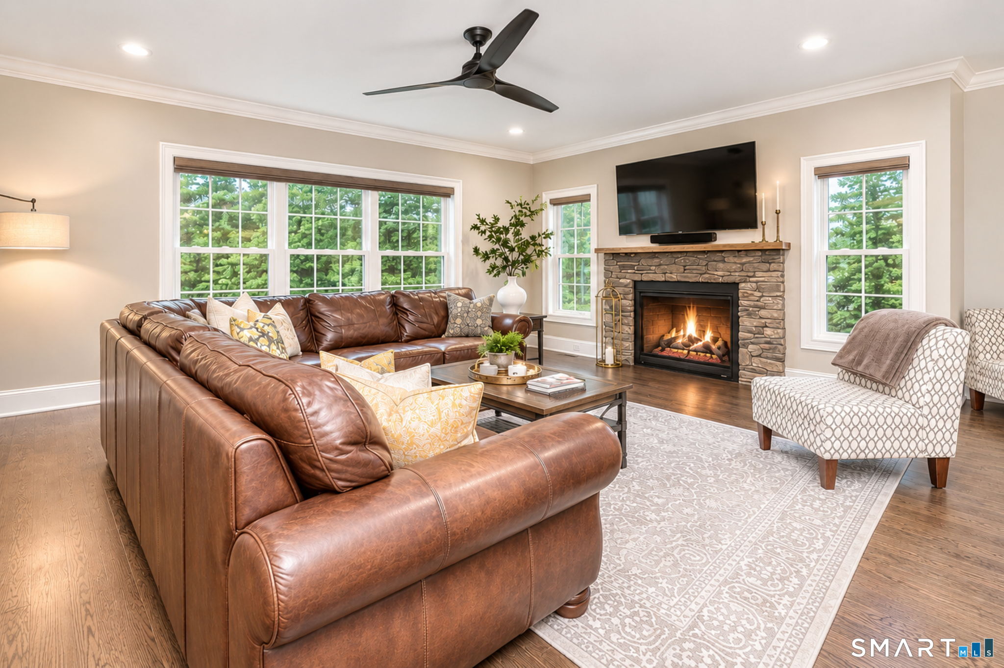 184 Wells View Road, Unit 184 Shelton, CT 06484 - Photo 5 of 40 9"+ ceilings throughout the main level
