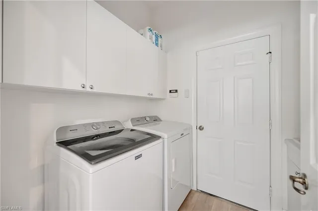 a view of utility room