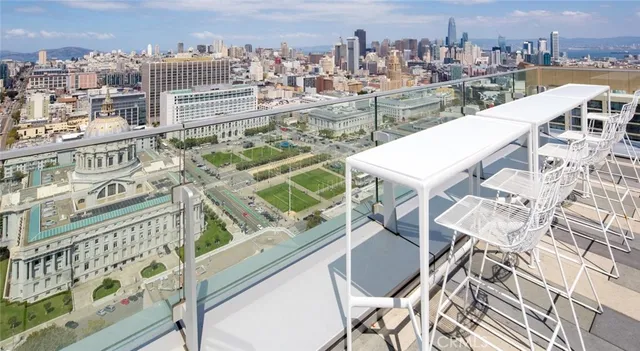 $6,630 | 150 Van Ness Avenue, Unit 202, San Francisco, CA 94102