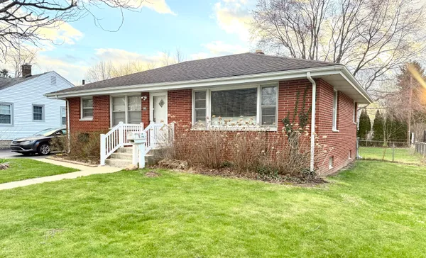 $260,300 | 140 North Linda Street, Hobart, IN 46342