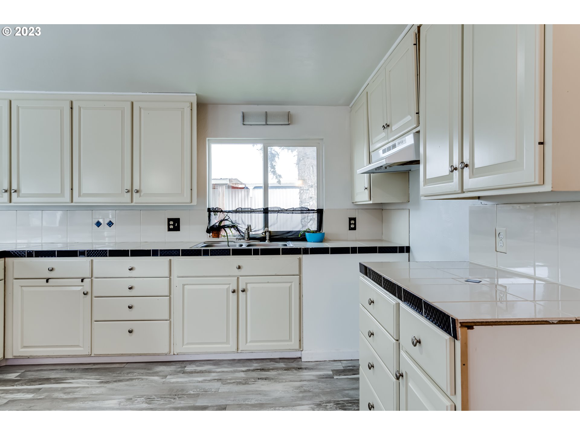 5335 Daisy Street, Unit 144 Springfield, OR 97478 - Photo 6 of 25