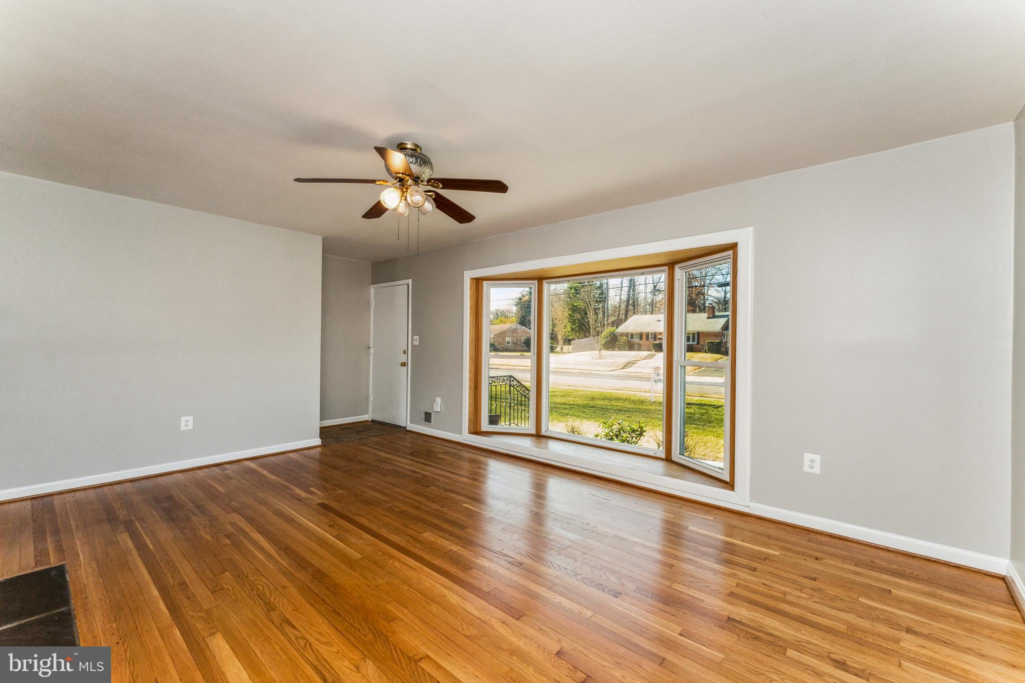 5424 Ferndale Street Springfield, VA 22151 - Photo 6 of 34