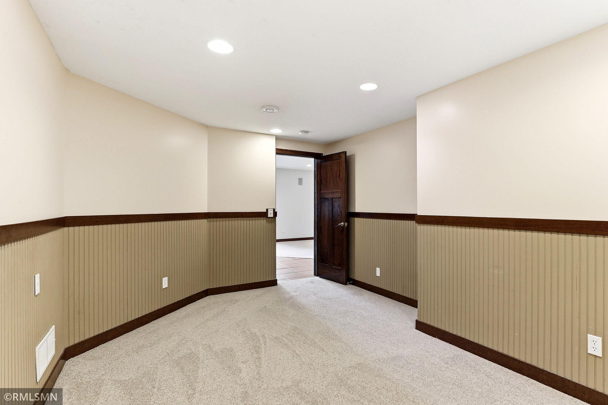 6911 Cambridge Road Shakopee, MN 55379 - Photo 48 of 56 Gallery Image 48