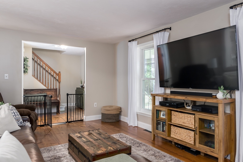155 Gardner Road Hubbardston, MA 01452 - Photo 15 of 32 Gallery Image 15