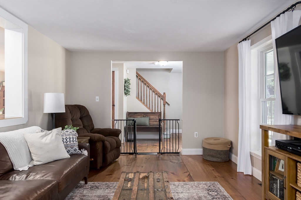 155 Gardner Road Hubbardston, MA 01452 - Photo 16 of 32 Gallery Image 16