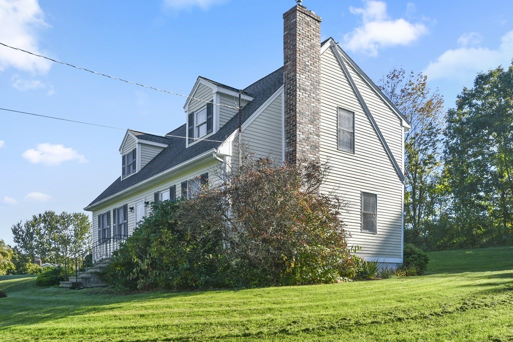 14 G French Road Charlton, MA 01507 - Photo 4 of 26