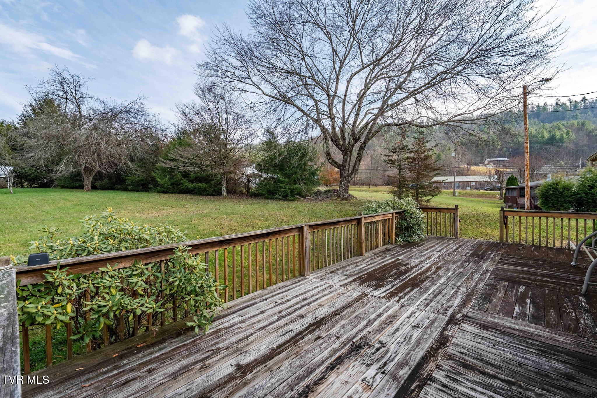 4549 Pine Orchard Road Butler, TN 37640 - Photo 15 of 58 4549 Pine Orchard Road (15 of 60)