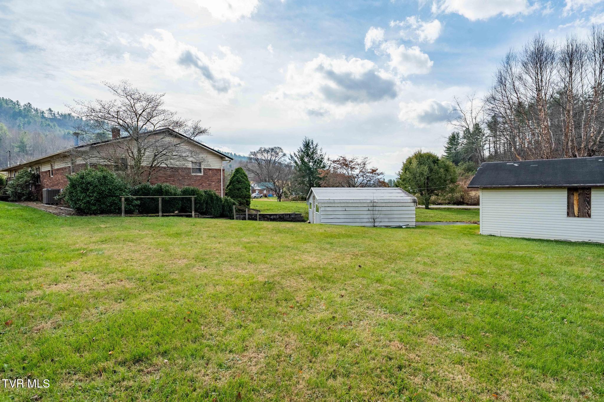 4549 Pine Orchard Road Butler, TN 37640 - Photo 22 of 58 4549 Pine Orchard Road (22 of 60)