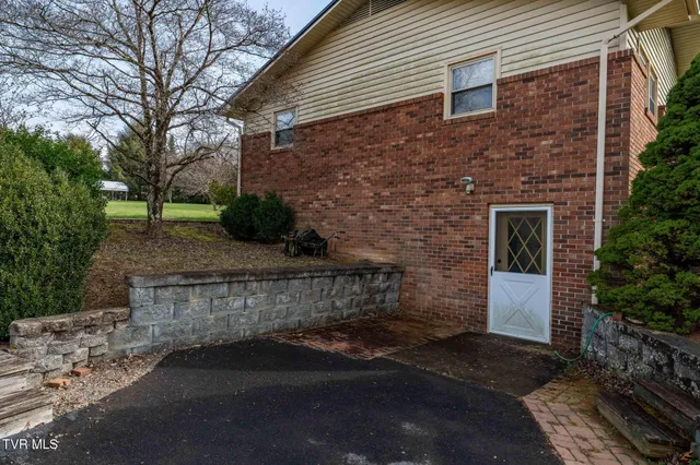 $325,000 | 4549 Pine Orchard Road, Butler, TN 37640