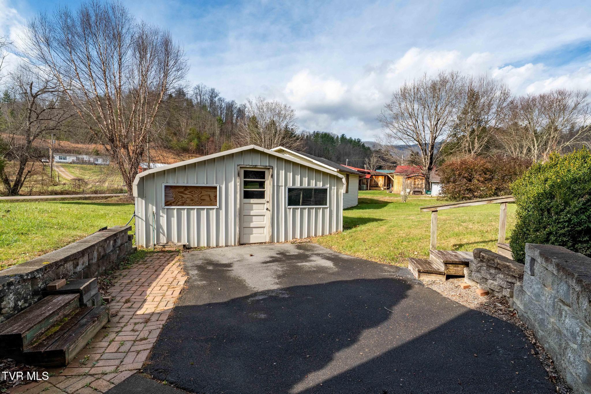 4549 Pine Orchard Road Butler, TN 37640 - Photo 25 of 58 4549 Pine Orchard Road (25 of 60)