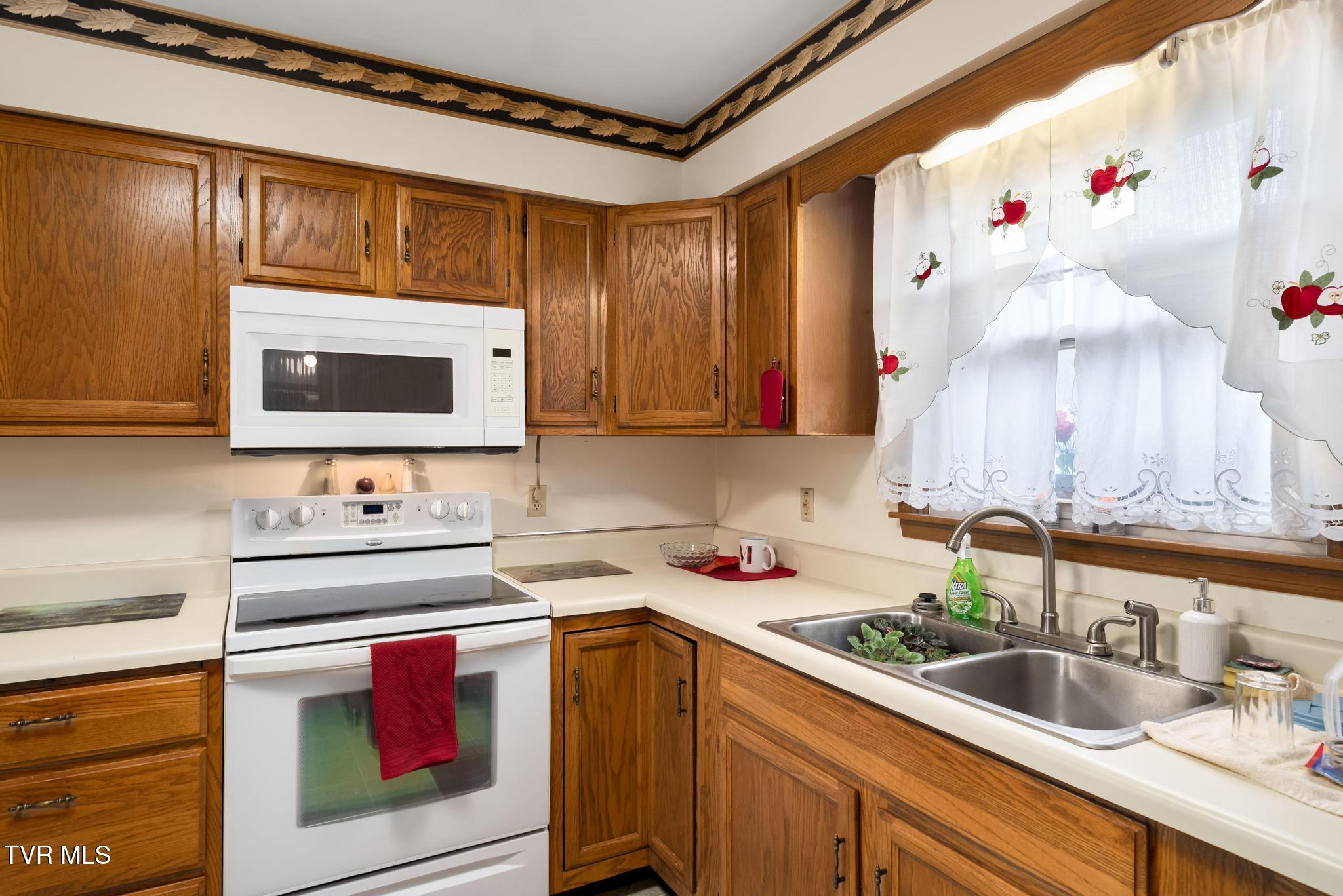 4549 Pine Orchard Road Butler, TN 37640 - Photo 39 of 58 4549 Pine Orchard Road (39 of 60)