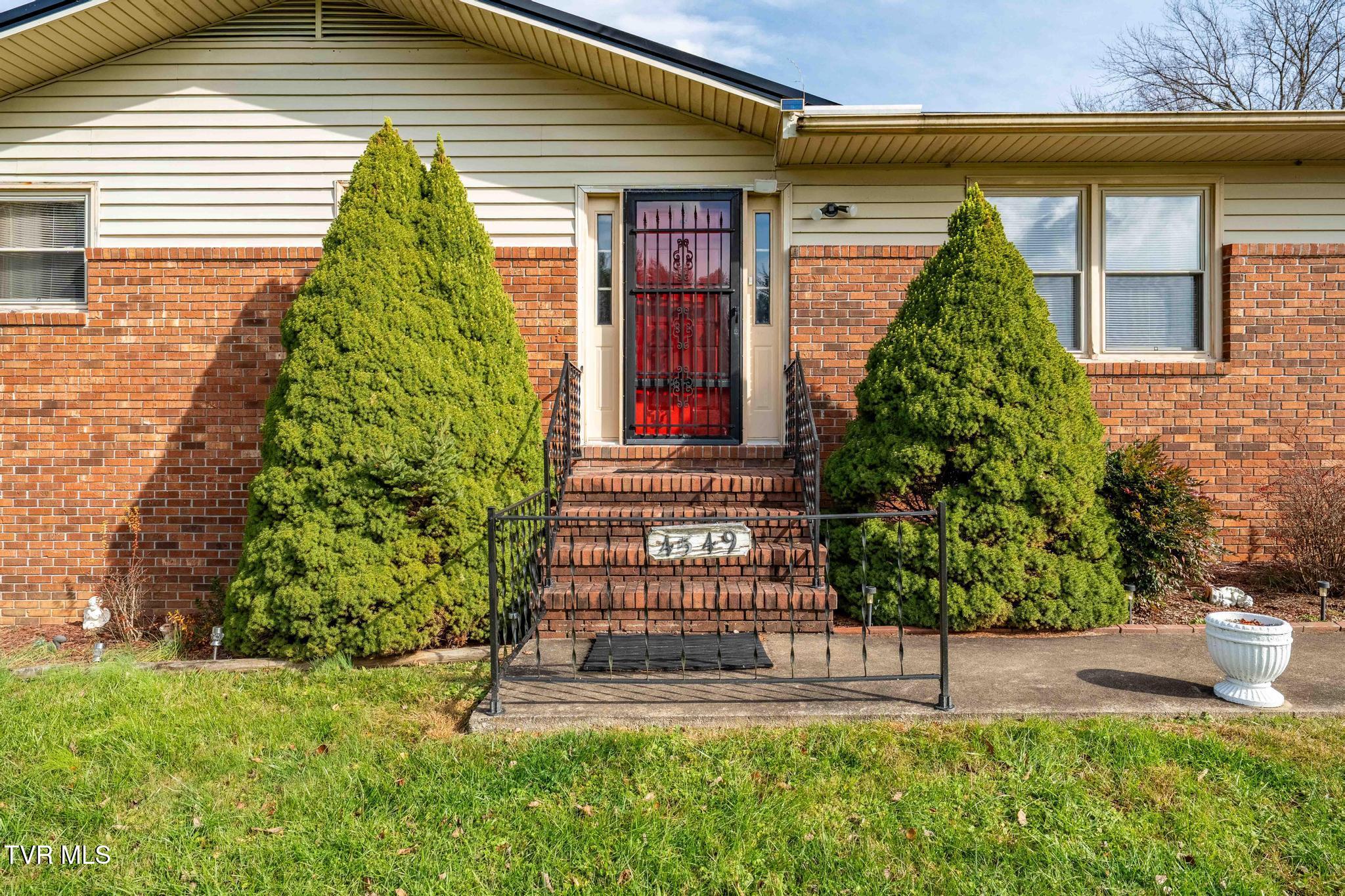 4549 Pine Orchard Road Butler, TN 37640 - Photo 6 of 58 4549 Pine Orchard Road (6 of 60)