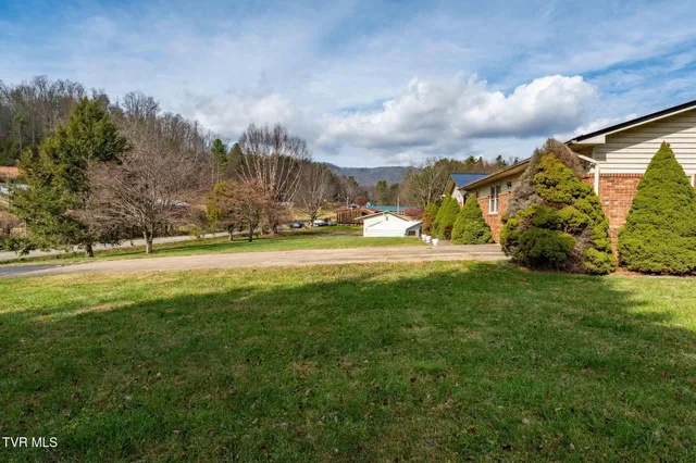 $325,000 | 4549 Pine Orchard Road, Butler, TN 37640