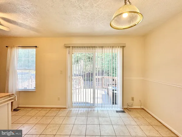 $2,300 | 105 Staunton Court, Stafford, VA 22554