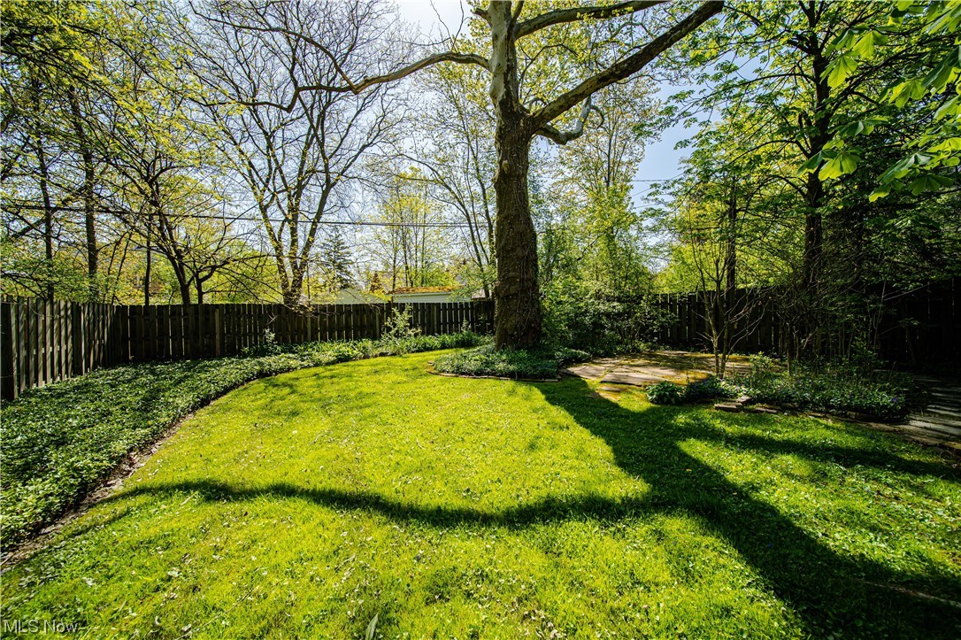2569 Princeton Road Cleveland, OH 44118 - Photo 31 of 34