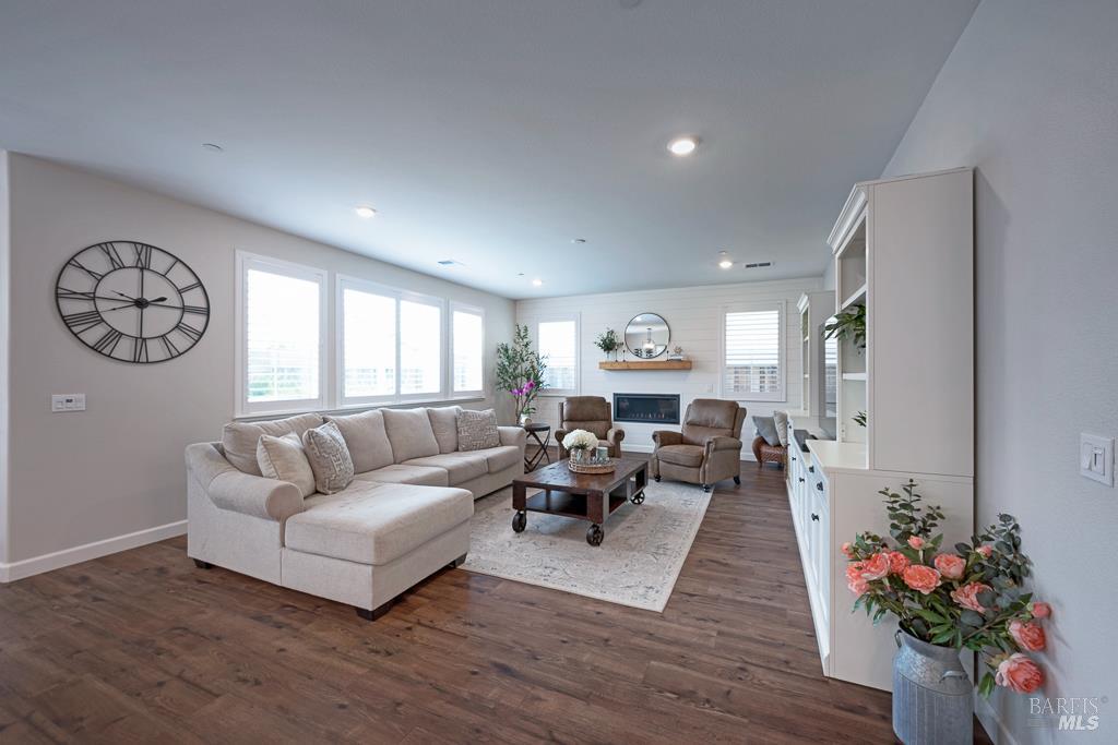 7447 Wendy Drive Rohnert Park, CA 94928 - Photo 15 of 52