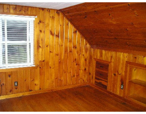 40 Sandy Hill Road Westfield, MA 01085 - Photo 6 of 10 Gallery Image 6