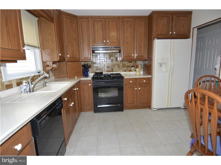313 Governor Drive Reading, PA 19607 - Photo 9 of 19 Gallery Image 9