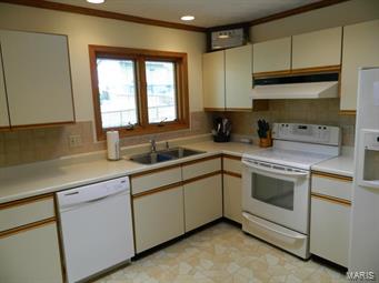 5721 Chatport Road St. Louis, MO 63129 - Photo 6 of 27