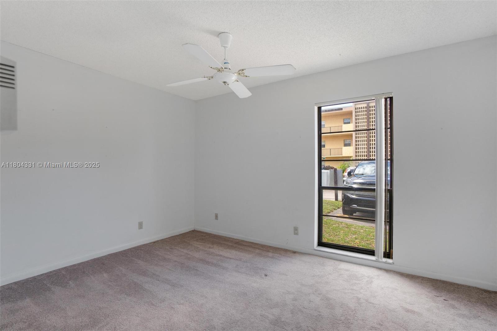306 Cambridge Road, Unit 236 Hollywood, FL 33024 - Photo 13 of 40 Gallery Image 13