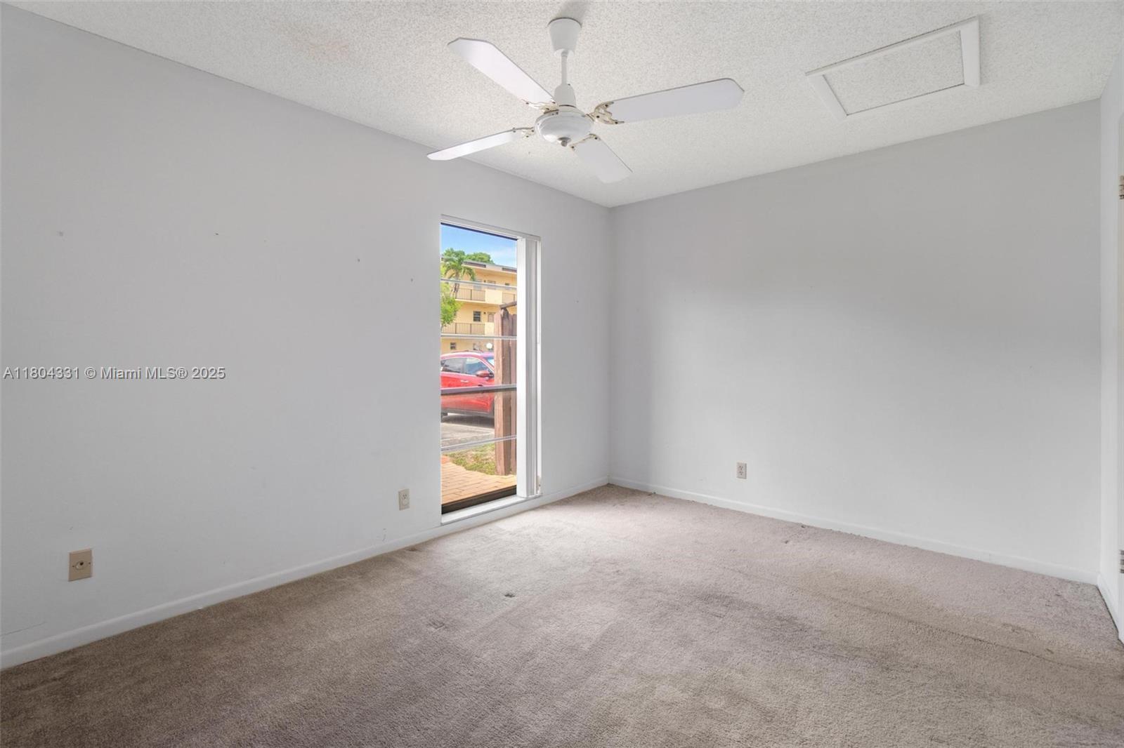 306 Cambridge Road, Unit 236 Hollywood, FL 33024 - Photo 16 of 40 Gallery Image 16