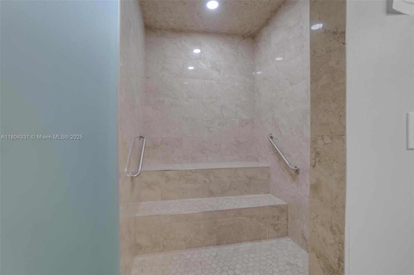 306 Cambridge Road, Unit 236 Hollywood, FL 33024 - Photo 32 of 40 Gallery Image 32