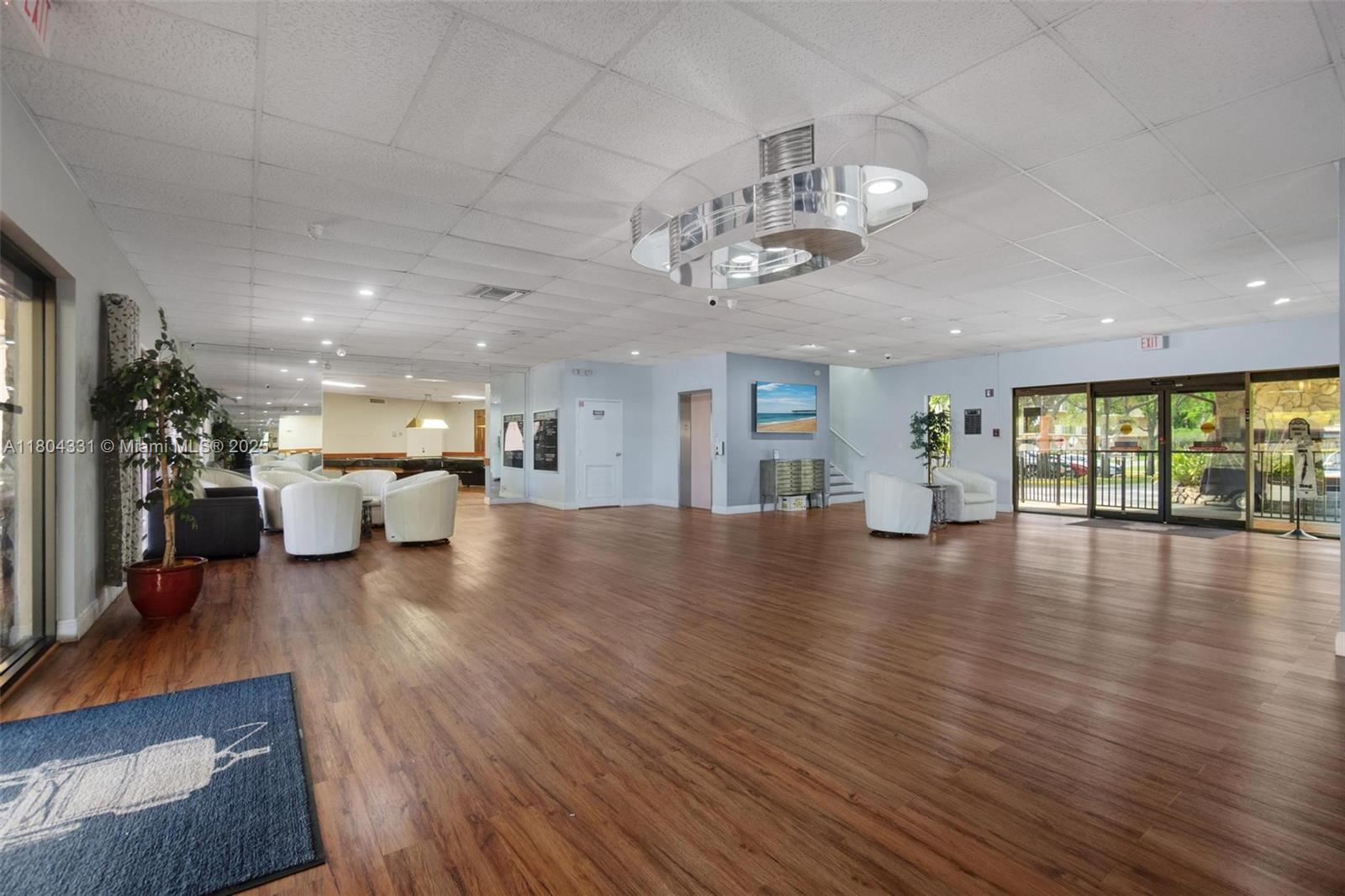 306 Cambridge Road, Unit 236 Hollywood, FL 33024 - Photo 34 of 40 Gallery Image 34