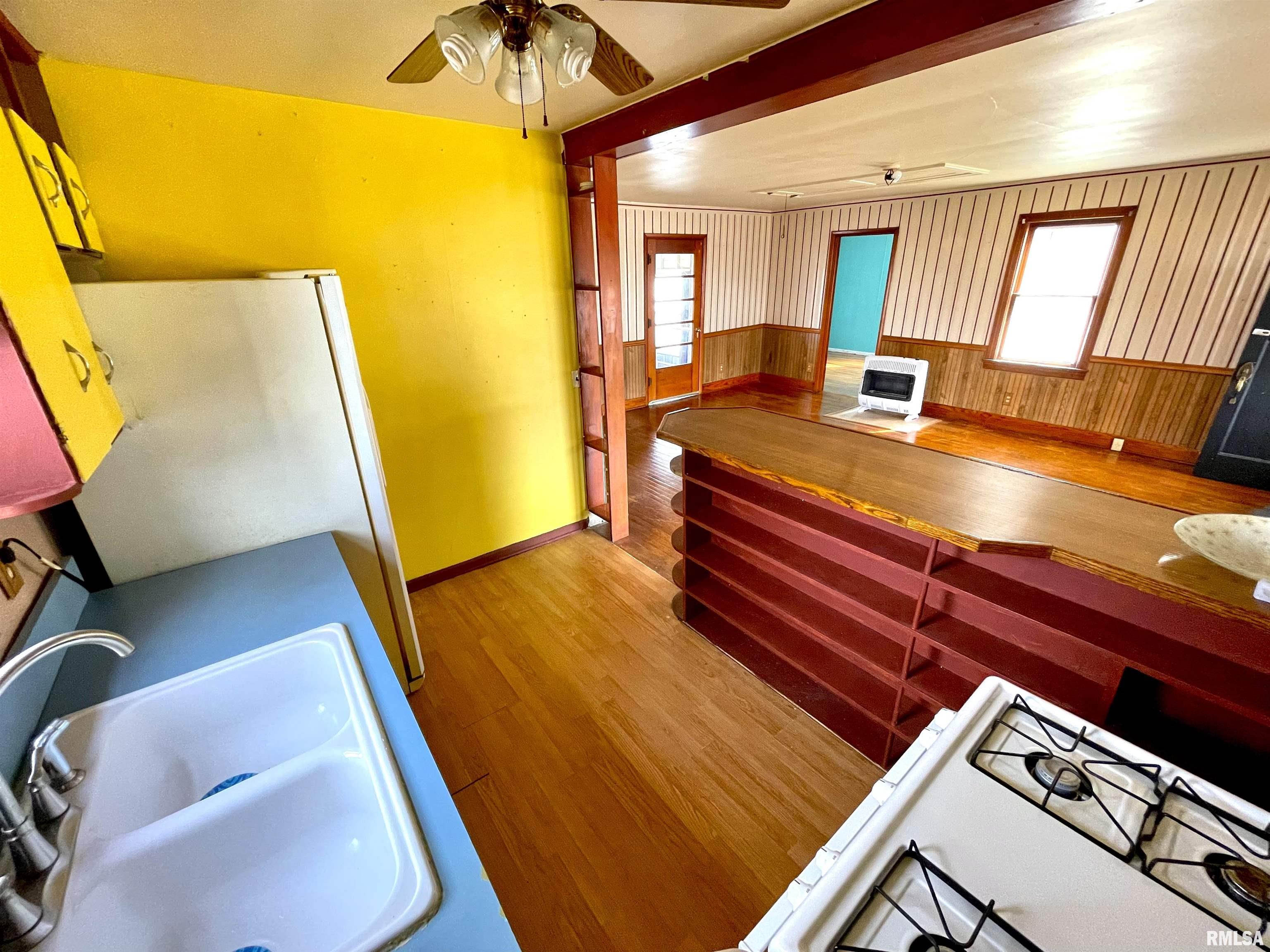 833 South Mill Street Flora, IL 62839 - Photo 12 of 46 Gallery Image 12