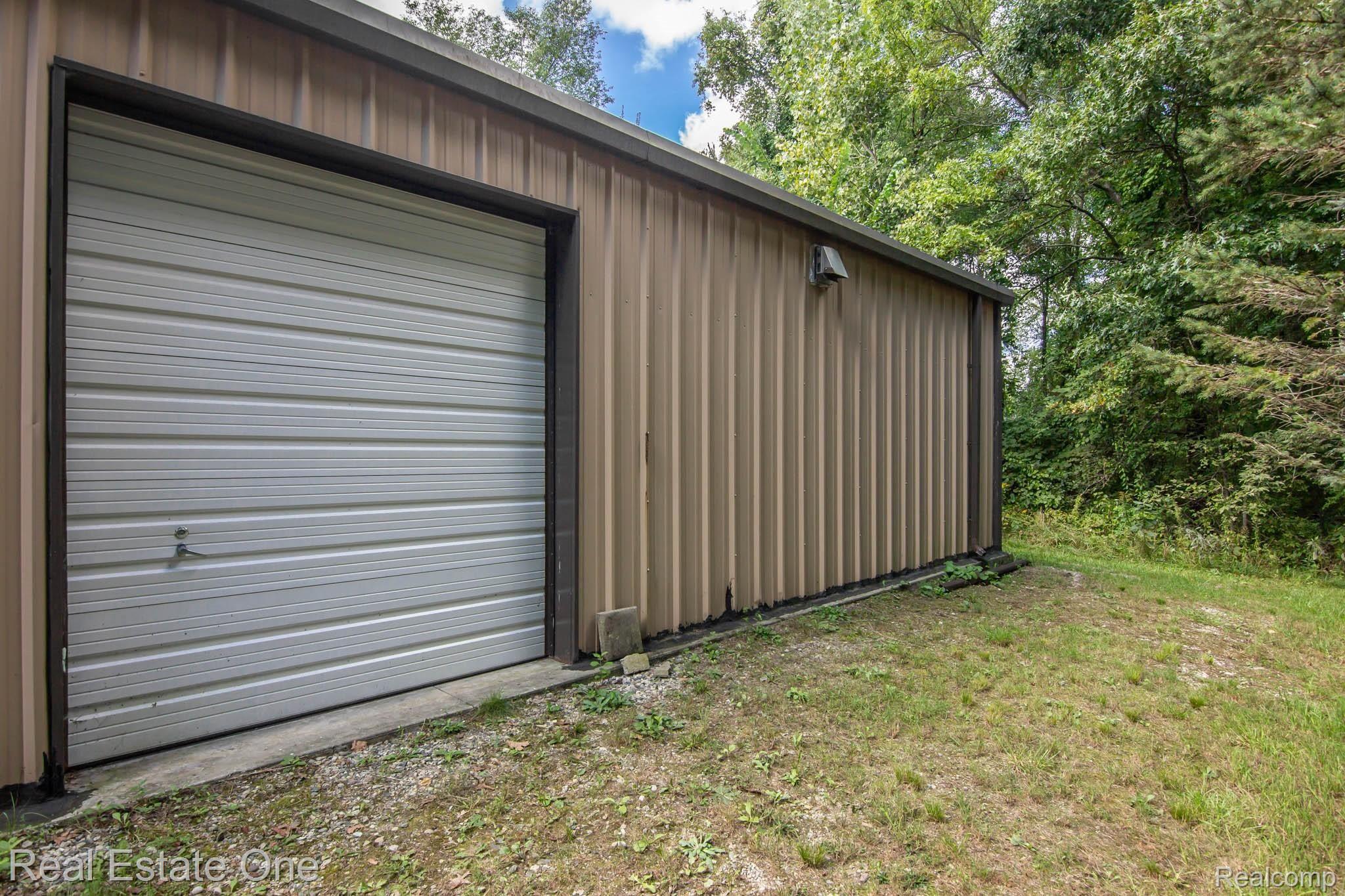 12395 Shaffer Road Davisburg, MI 48350 - Photo 48 of 53 IMG_1534.jpg