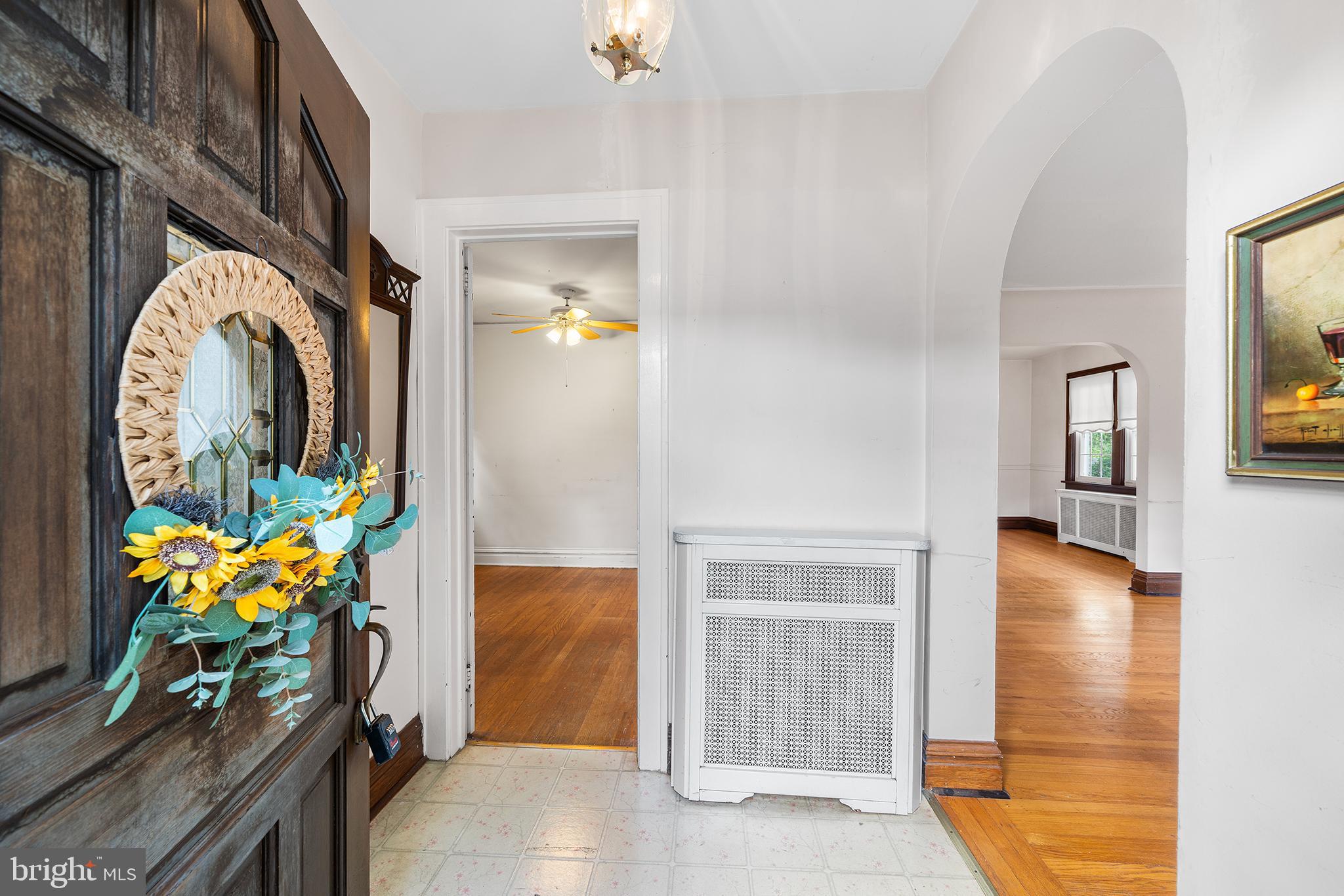 1510 Ashton Road Havertown, PA 19083 - Photo 7 of 32 Foyer