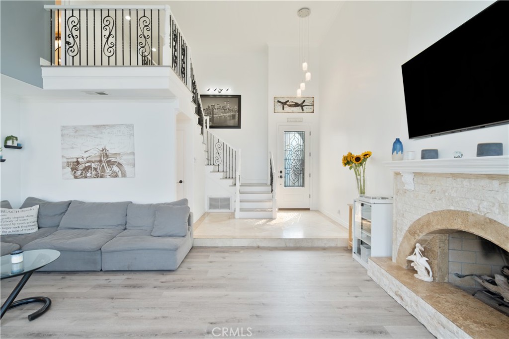 2355 Peninsula Road Oxnard, CA 93035 - Photo 10 of 49 Gallery Image 10