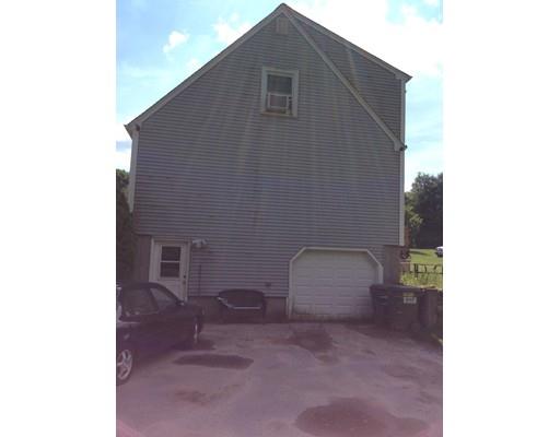 168 Corbin Road Dudley, MA 01571 - Photo 5 of 42 a room with a chair