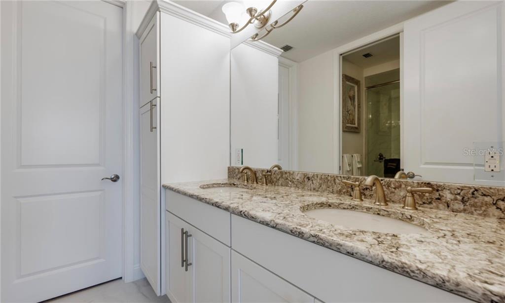 395 Aruba Circle, Unit 203 Bradenton, FL 34209 - Photo 15 of 34