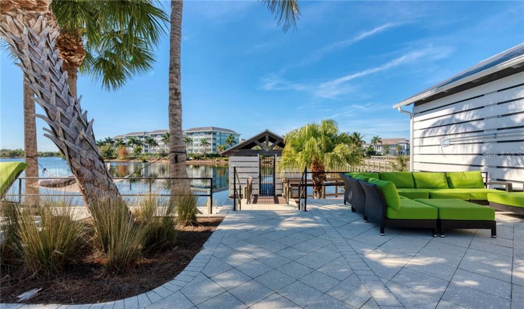 395 Aruba Circle, Unit 203 Bradenton, FL 34209 - Photo 26 of 34