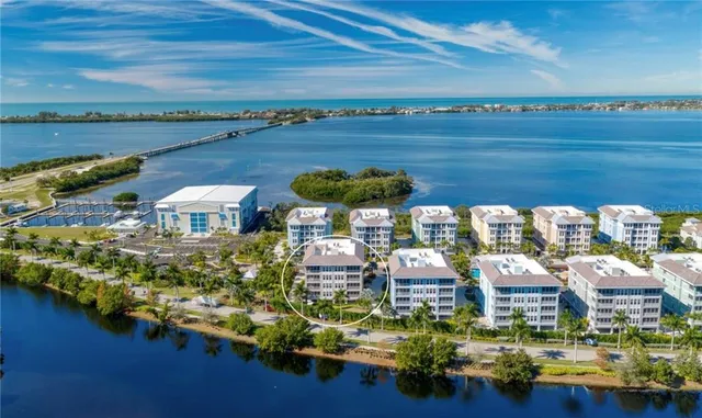 $10,500 | 395 Aruba Circle, Unit 203, Bradenton, FL 34209