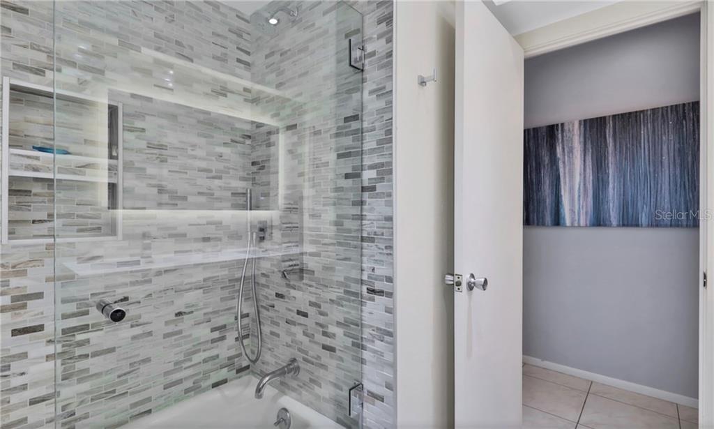 395 Aruba Circle, Unit 203 Bradenton, FL 34209 - Photo 33 of 34