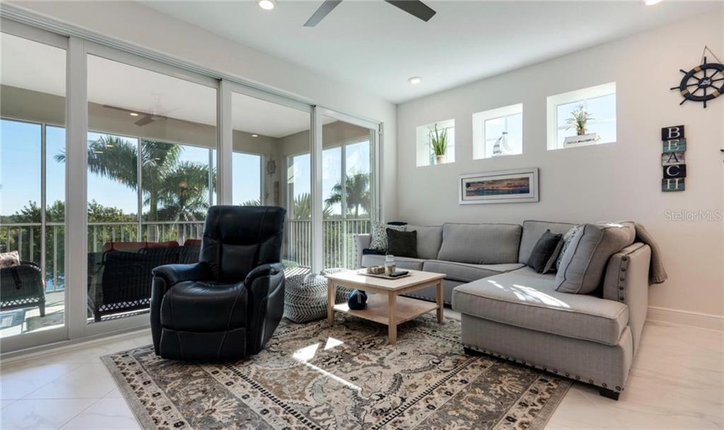 395 Aruba Circle, Unit 203 Bradenton, FL 34209 - Photo 9 of 34