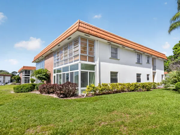 $189,000 | 1225 Northwest 21st Street, Unit 2407, Stuart, FL 34994
