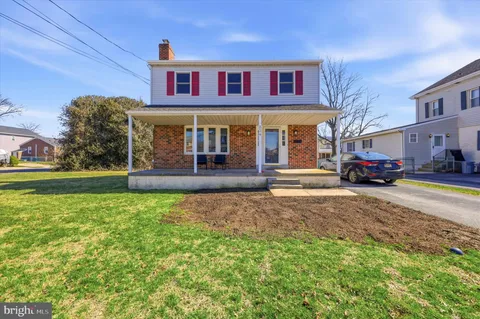 $399,000 | 234 Broomall Street, Folsom, PA 19033