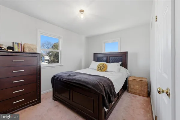 $399,000 | 234 Broomall Street, Folsom, PA 19033