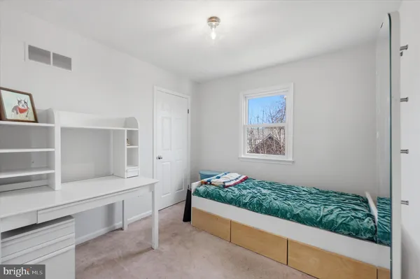 $399,000 | 234 Broomall Street, Folsom, PA 19033