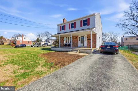 $399,000 | 234 Broomall Street, Folsom, PA 19033