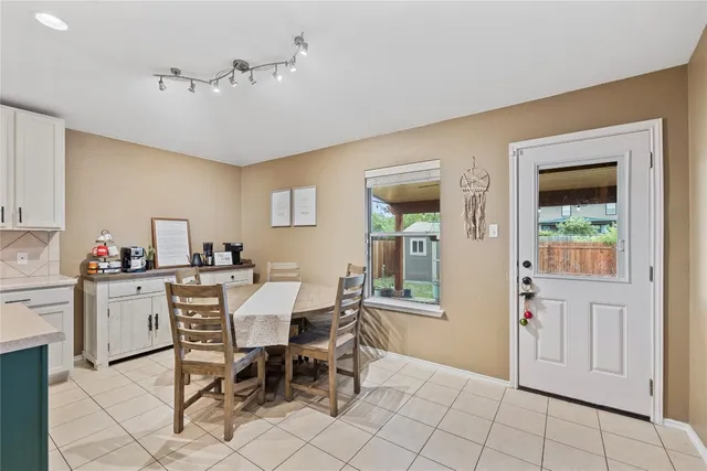 $320,000 | 225 Foxglove Drive, Hutto, TX 78634