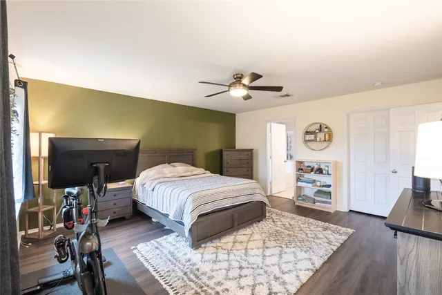 $320,000 | 225 Foxglove Drive, Hutto, TX 78634