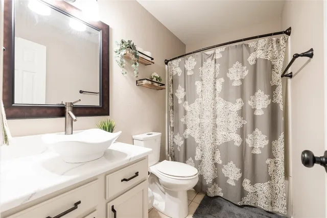 $320,000 | 225 Foxglove Drive, Hutto, TX 78634